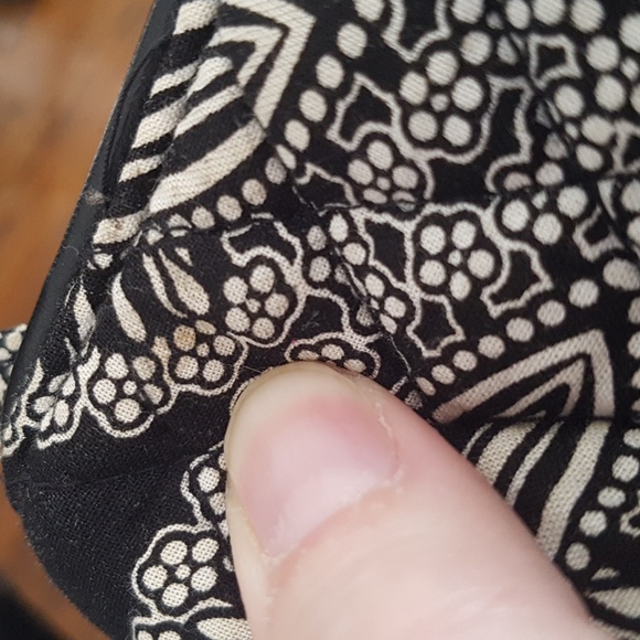 Vera Bradley Black White Floral Quilted Tote Bag with Zipper - Picture 15 of 16